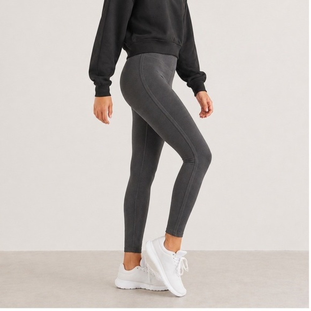 Spanx Look At Me Now Seamless Legging in Gray Womens Plus Size 1X